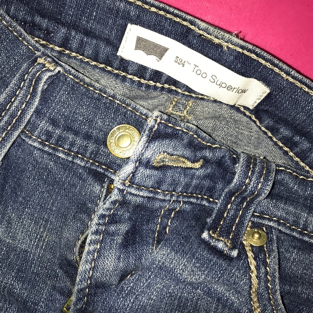Levi’s - Picture 2 of 4